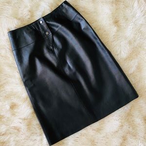 Caslon black genuine leather skirt